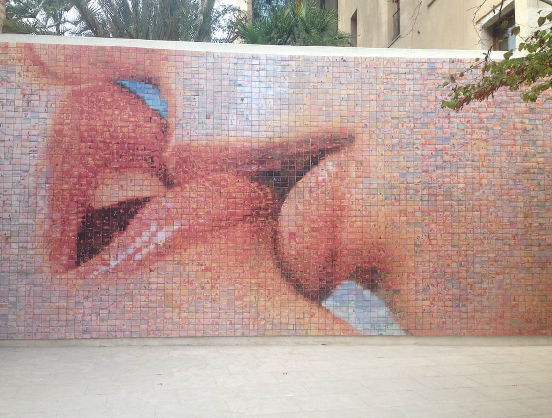 Mosaic dels petons, Barcelona