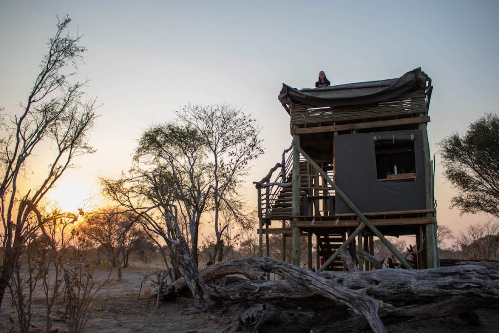 Dormint a Skybeds una habitació a l'aire lliure a Botswana