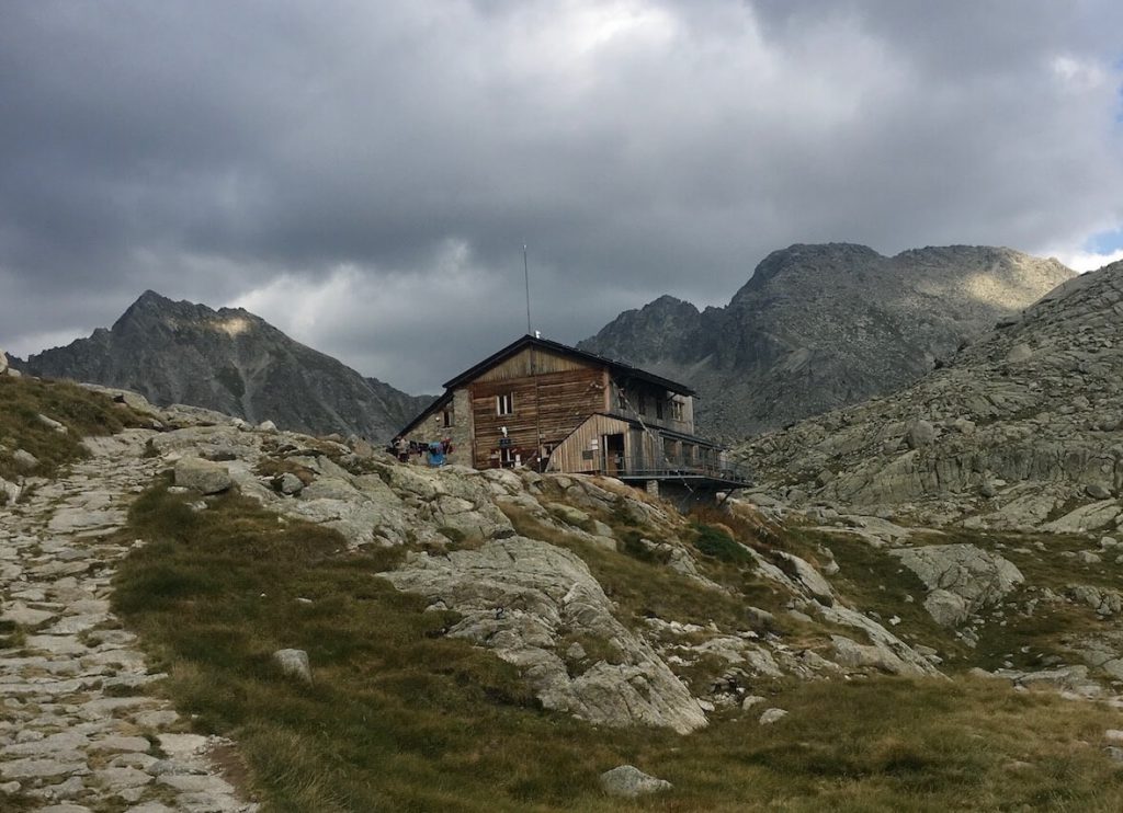 Refugi Colomina. Colomina mountain hut